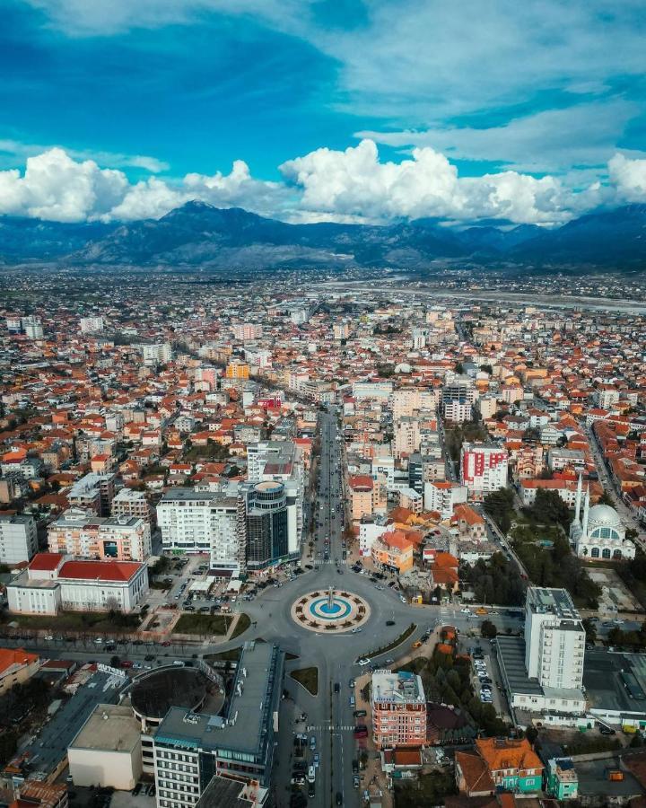 City Center Luxurious Apartment Shkodër Buitenkant foto